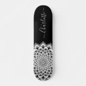 Zwart wit Mandala Pattern Monogram Skateboard (Voorkant)