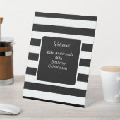 Zwart-wit Mannen verjaardagsfeestje Reclamebord Met Voetstuk (Insitu)