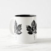Zwart-wit Maple Leaf Print Mok (Voorkant links)