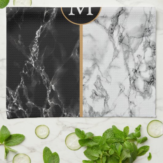 Zwart-wit marmeren monogram keukenhanddoek (Gevouwen)