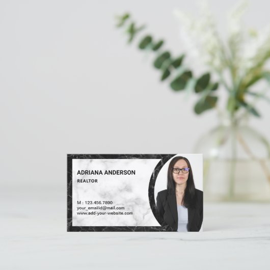 Zwart-wit marmeren onroerend goed foto makelaar visitekaartje (Staand voorkant)