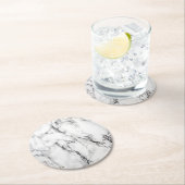 Zwart-wit marmeren textuur ronde kartonnen onderzetter (Insitu)