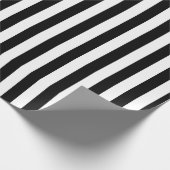 Zwart-wit Medium Size Verticale Stripes Cadeaupapier (Hoek)