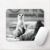 Zwart-wit Meerkat op een boom Muismat (Met muis)
