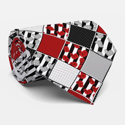 Zwart wit met rode retro patchwork stropdas (Opgerold)