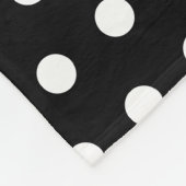 Zwart-wit met stippen en initiaal van naam fleece deken (Hoek)