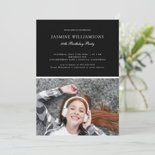 Zwart Wit Minimalist voor elke leeftijd Verjaardag Kaart (Staand voorkant)