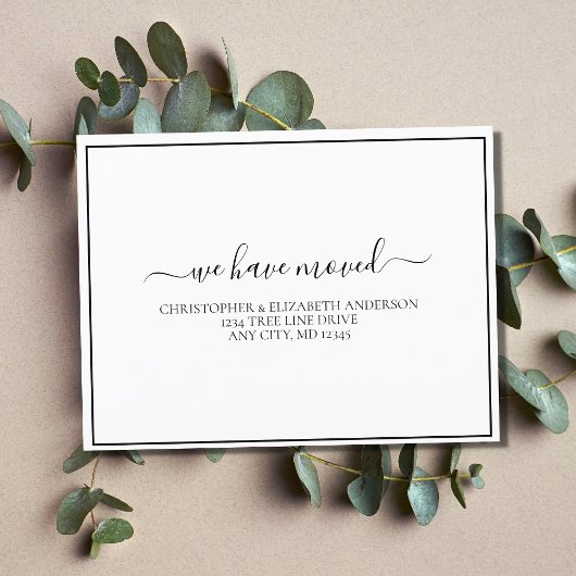 Zwart wit minimalistisch eenvoudig script verplaat aankondigingskaart