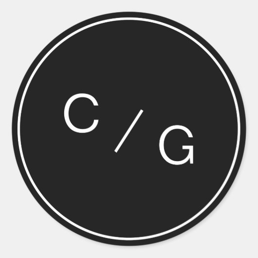 Zwart-wit minimalistisch modern koppel monogram ronde sticker (Voorkant)