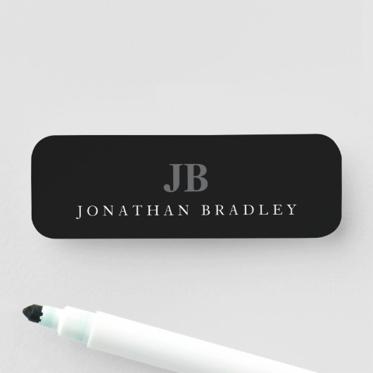 Zwart-wit minimalistisch monogram professioneel naamplaatje (In situ)