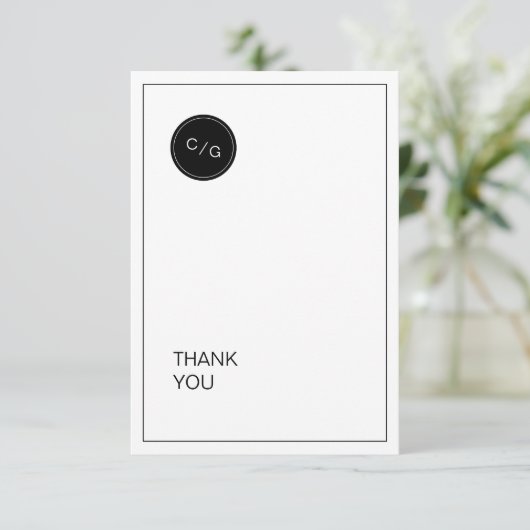 Zwart wit minimalistische moderne bruiloft dank u bedankkaart (Staand voorkant)