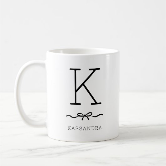 Zwart-wit minimalistische typografie Bow Monogram Koffiemok (Links)