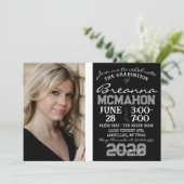 Zwart & Wit Modern Afstuderen Fotouitnodiging Kaart (Staand voorkant)