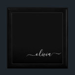 Zwart Wit Modern Minimalistisch Elegant Monogram Cadeaudoosje<br><div class="desc">Introductie van ons Black and White Minimalist Modern Monogram-Collectie: omarm eenvoud en verfijning met onze minimalistische design, samengesteld om uw stijl moeiteloos te verbeteren. Dit collectie is gemaakt met een scherp oog voor moderne esthetiek en heeft strakke zwart-witte design die worden geaccentueerd door gepersonaliseerde monogrammen. Van chique briefpapier tot veelzijdige...</div>