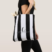 Zwart-wit modern monogram gestreept tote bag (Dichtbij)