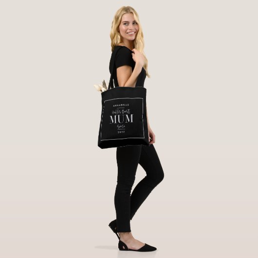 Zwart wit modern mum moederdag typografie tote bag (Op model)