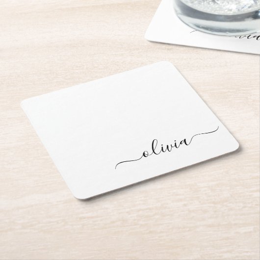 Zwart wit modern script meisjesmonogram naam kartonnen onderzetters (Schuin)