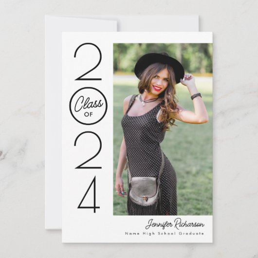 Zwart & Wit Modern Typografie Foto Afstuderen Aankondiging (Voorkant)