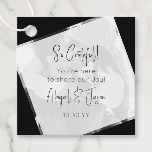 Zwart-wit Moderne Casual bruiloft Bedankjes Labels (Voorkant)