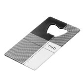 Zwart wit, moderne speldenInitialen handig Creditkaart Flessenopener (Voorkant Gekanteld)