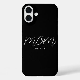 Zwart-wit 'Mom Est'-typografie-cadeau iPhone 16 Plus Hoesje