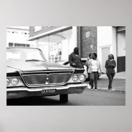 Zwart-Wit Monochroom Oude Auto Mensen Stad Poster