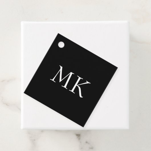 Zwart wit monogram bedankjes labels (In situ)
