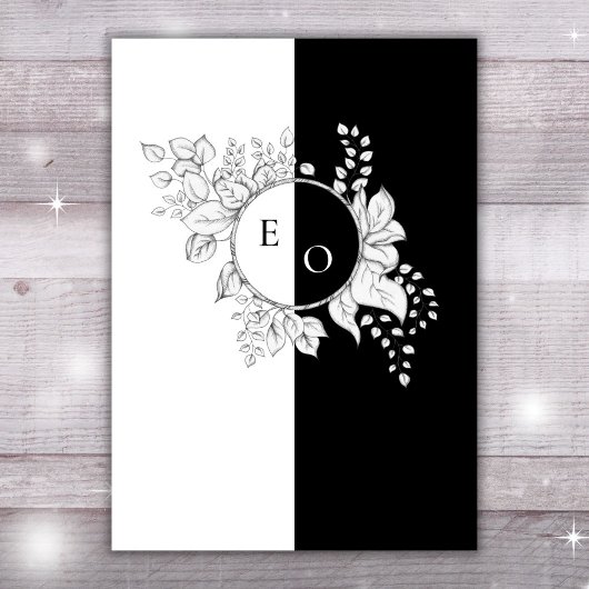 Zwart Wit Monogram Crest Elegante Bloemen Bruiloft Kaart