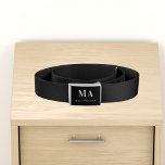 Zwart wit monogram initails naam minimalistisch riem<br><div class="desc">Een klassieke chique zwarte achtergrond. Personaliseer en voeg uw monogram initialen en jouw naam toe. Modern,  trendy en eenvoudig.</div>