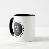 Zwart-wit monogram mok (Voorkant links)