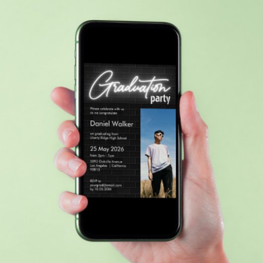 Zwart & wit muur neon foto afstudeerfeest kaart