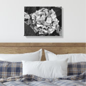 Zwart-wit muurkunst Hydrangea Canvas Afdruk (Insitu (Slaapkamer))