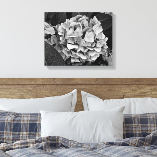 Zwart-wit muurkunst Hydrangea Canvas Afdruk (Insitu (Slaapkamer))