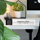 Zwart, wit naambordje