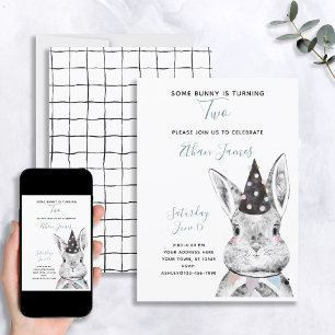 Zwart-wit neutraal Sommige Bunny is twee verjaarda Kaart