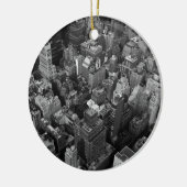 Zwart-wit New York City Night Skyline Keramisch Ornament (Links)