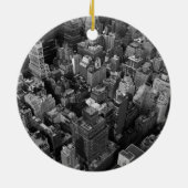 Zwart-wit New York City Night Skyline Keramisch Ornament (Achterkant)