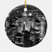 Zwart-wit New York City Night Skyline Keramisch Ornament (Achterkant)