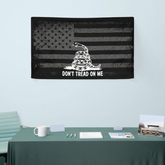 Zwart-wit niet tegen me in Amerikaanse vlag Spandoek (Beurs)