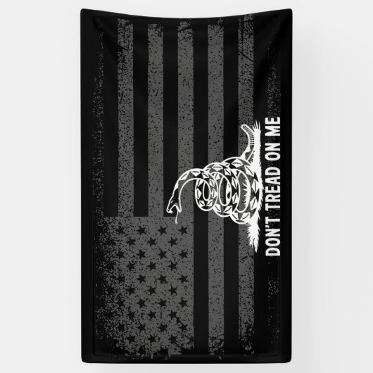 Zwart-wit niet tegen me in Amerikaanse vlag Spandoek (Verticaal)