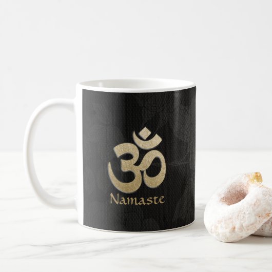 Zwart-wit OM-symbool Yoga Mediation instructeur Koffiemok (Met donut)