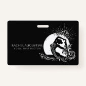 Zwart Wit One-legged King Pigeon Yoga Pose Logo Badge (Voorkant)