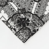Zwart wit, openwerk, mandala fleece deken (Hoek)