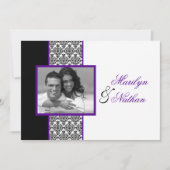 Zwart Wit Paarse Damask Fotohuwelijksuitnodiging Kaart (Voorkant)