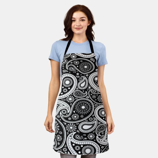 Zwart-wit Paisly Print Schort (Gedragen)