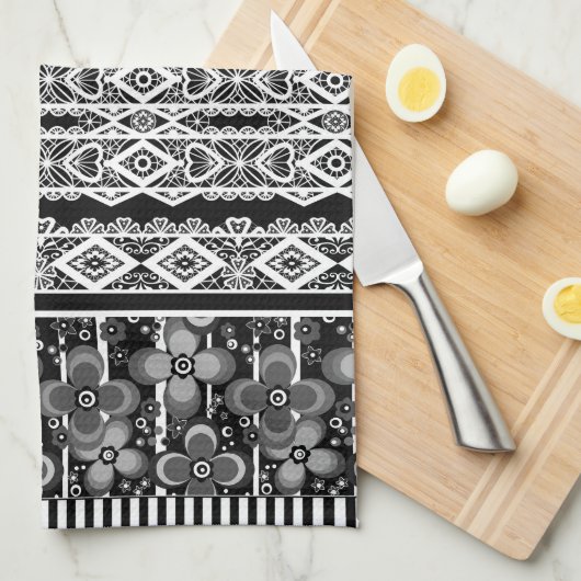 Zwart-wit patroon met kant en patchwork theedoek (Quarter Fold)