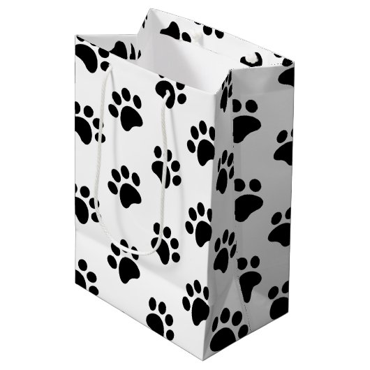 Zwart wit paw print patroon medium cadeauzakje (Voorkant Gekanteld)