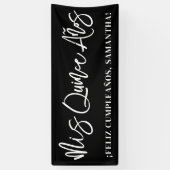 Zwart-wit penseelscript Mis Quince Años Spandoek (Verticaal)