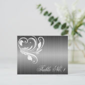 Zwart-wit Pinstripe Heart Table Number Briefkaart (Staand voorkant)