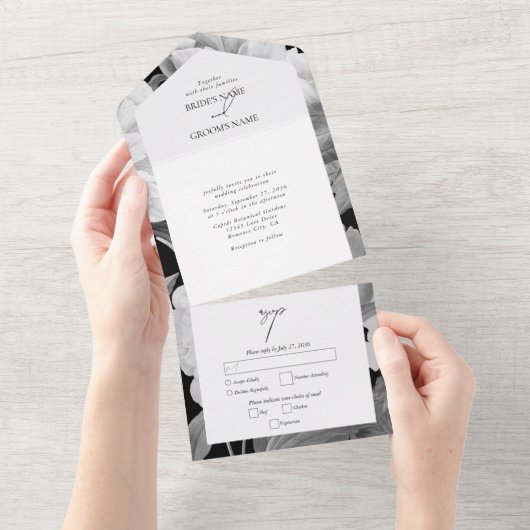 Zwart & Wit Pioenrozen Waterverf Bloemenbruiloft All In One Uitnodiging (Afscheurbaar)